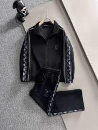 Picture of LV Sweater Suits _SKULVM-3XLomtr13940829